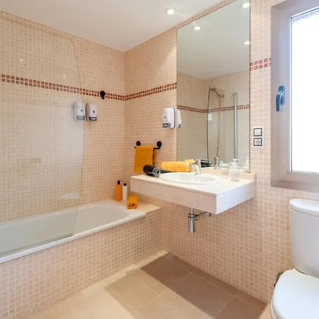 Ocean Paradise By * Antigua